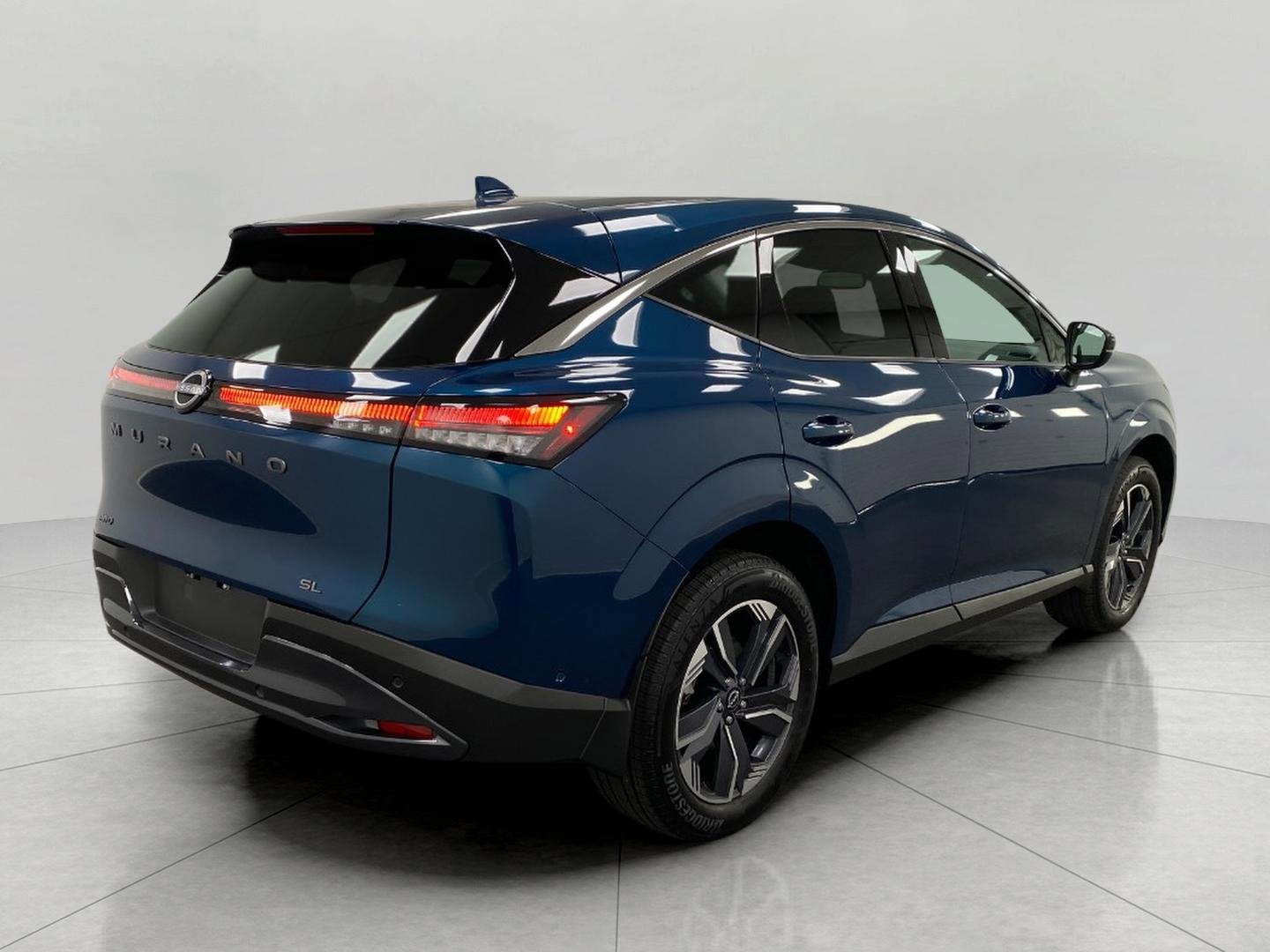 Used 2025 Nissan Murano SL image 3