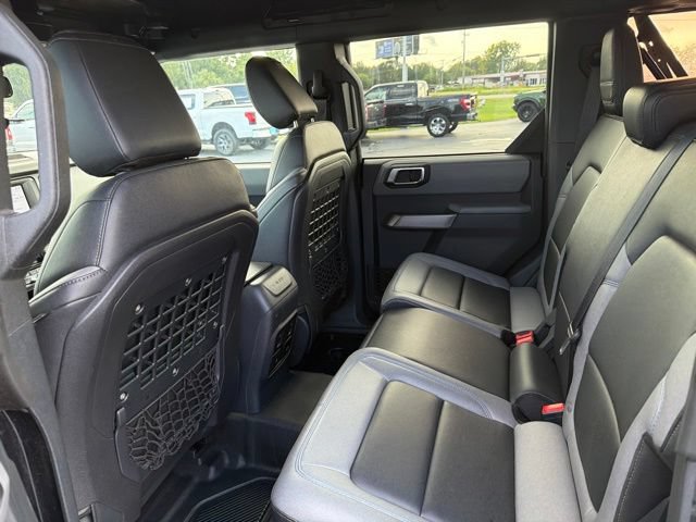 Used 2022 Ford Bronco Black Diamond w/ Sasquatch Package AWD/4WD image 14