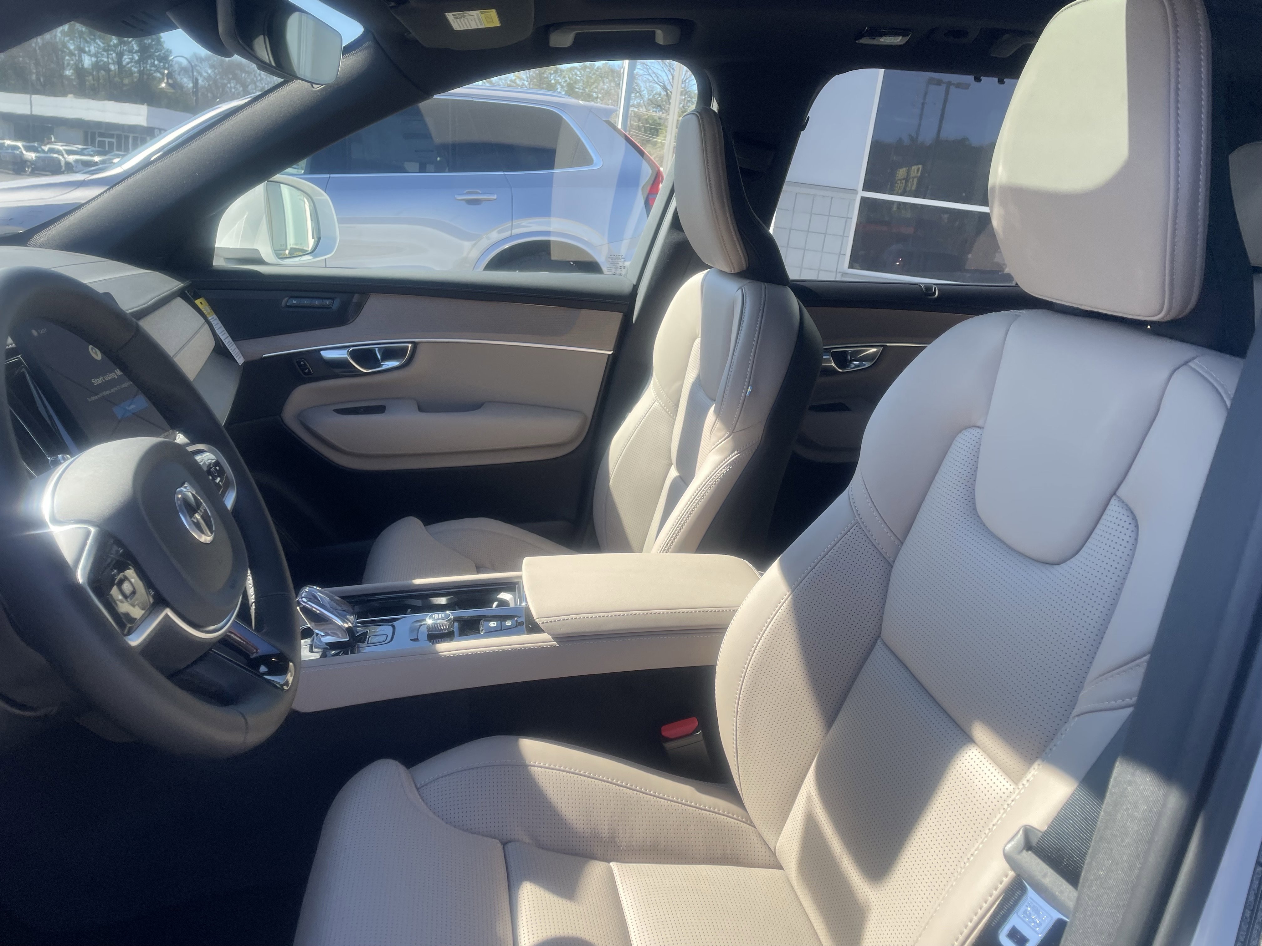 New 2026 Volvo XC90 B6 Ultra image 15