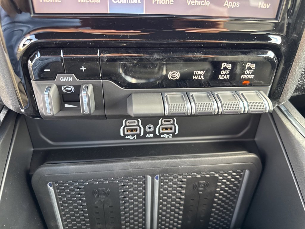 New 2025 RAM 2500 Laramie w/ Night Edition image 44