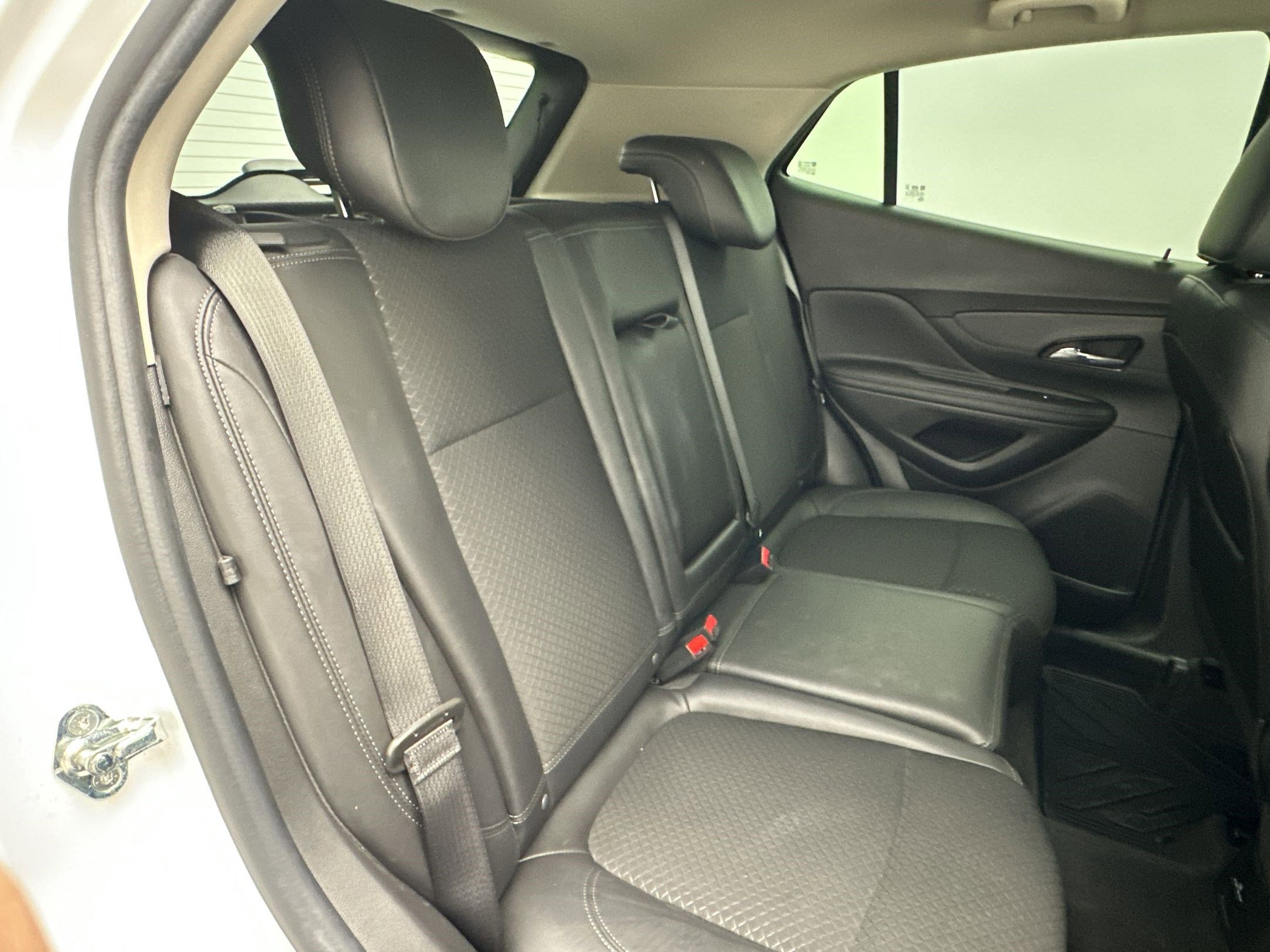 Certified 2022 Buick Encore Preferred w/ Safety Package image 27