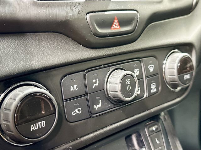 Used 2018 GMC Terrain SLE w/ Driver Convenience Package FWD image 18