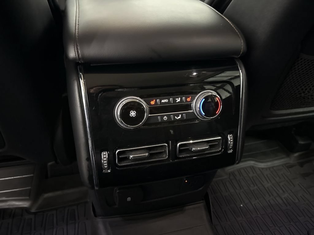 Used 2023 Lincoln Aviator AWD image 22