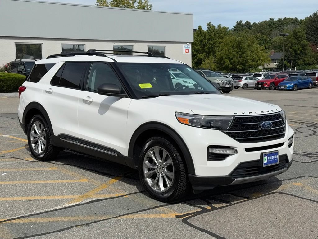 Used 2021 Ford Explorer XLT w/ Equipment Group 202A AWD/4WD image 8