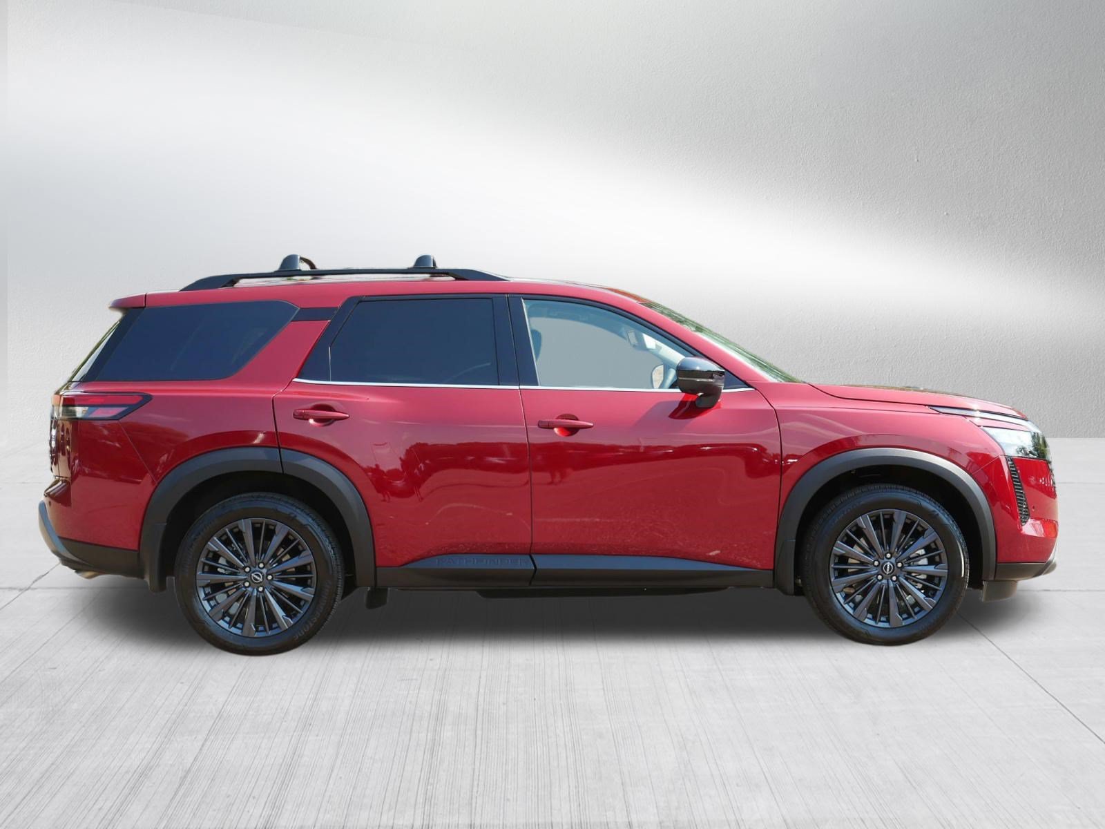 Certified 2026 Nissan Pathfinder SL w/ SL Premium Package AWD/4WD image 8