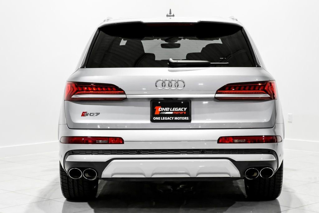 Used 2024 Audi SQ7 Prestige AWD/4WD image 10