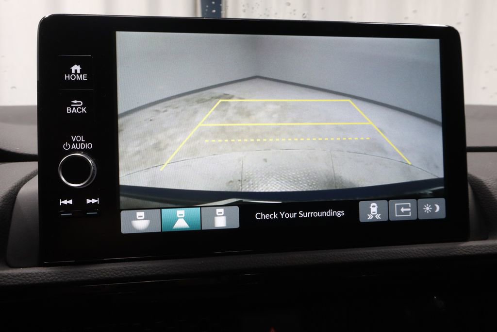 Used 2024 Honda CR-V Sport Touring image 3