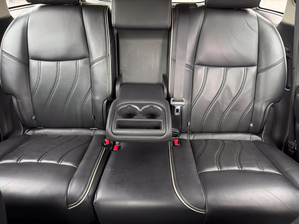Used 2017 INFINITI QX60 Luxe w/ Premium Plus Package AWD/4WD image 38