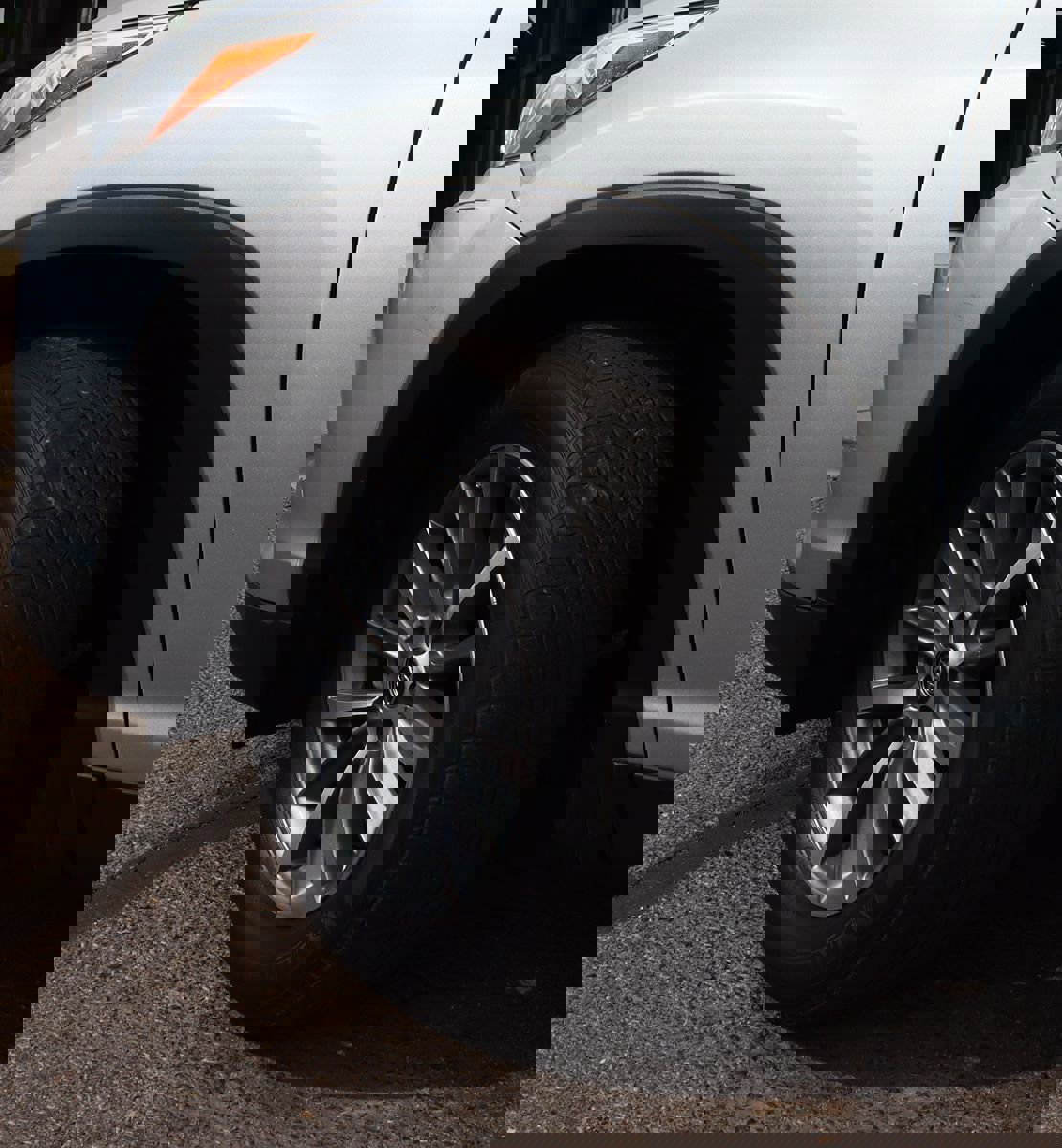 Used 2019 Toyota Highlander XLE image 5