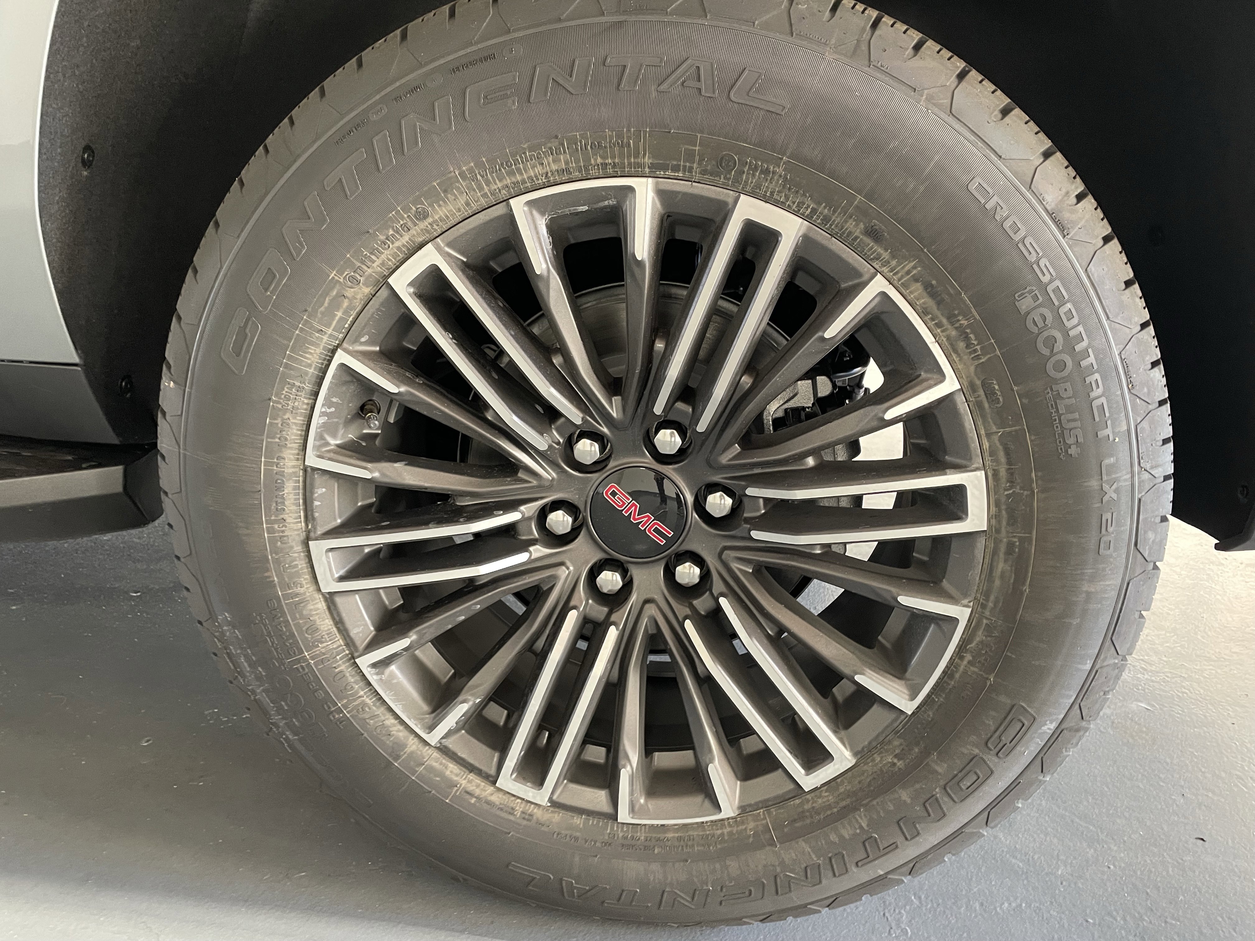 New 2026 GMC Yukon XL Elevation w/ Elevation Premium Package image 7