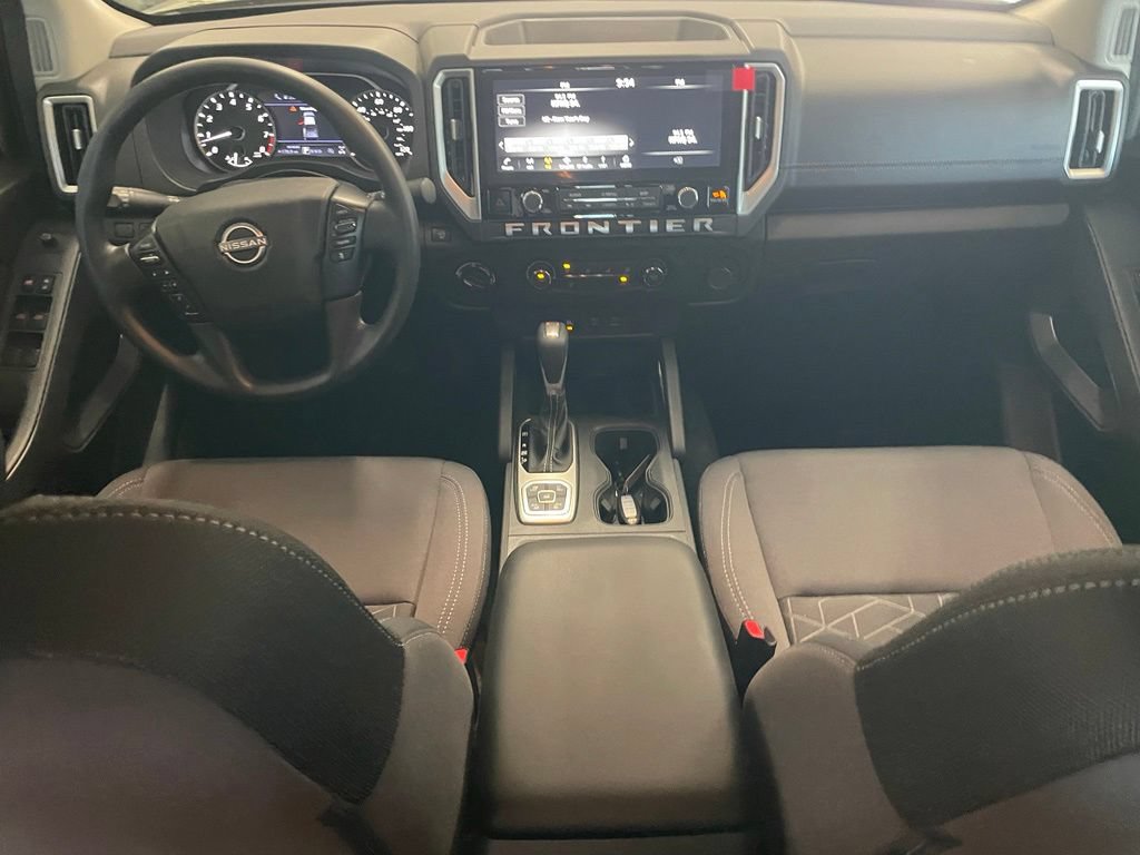 Certified 2026 Nissan Frontier SV w/ Tow Package AWD/4WD image 11