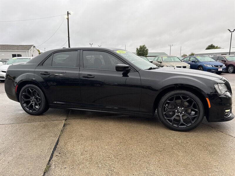 Used 2020 Chrysler 300 S image 10