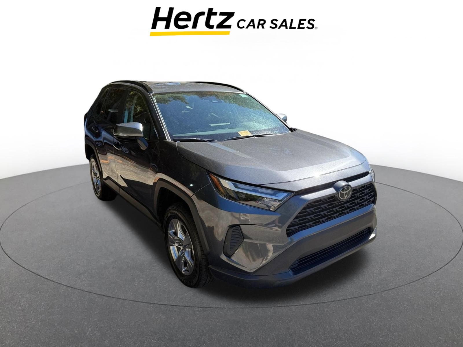 Used 2025 Toyota RAV4 XLE image 1