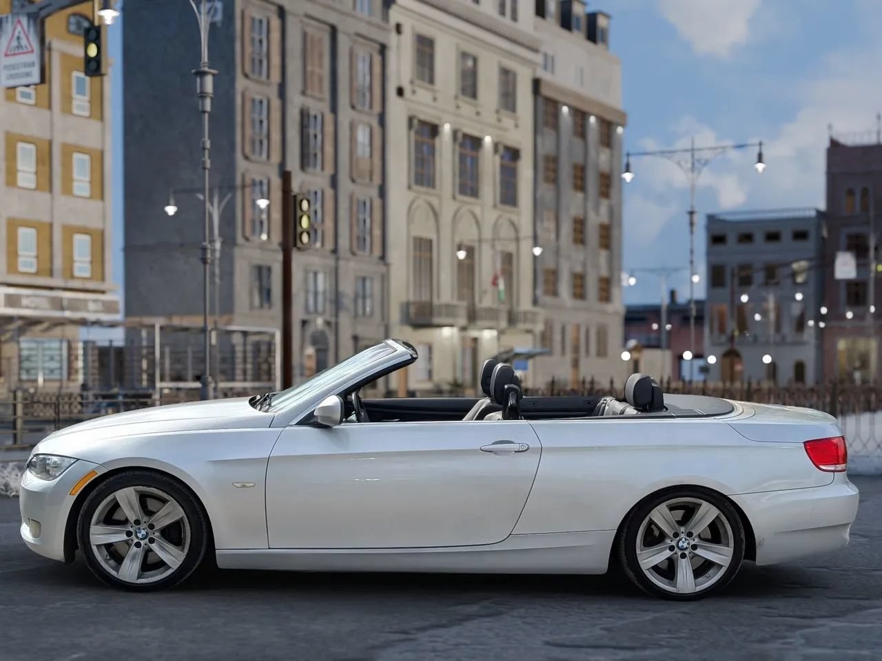 Used 2010 BMW 335i Convertible RWD image 4
