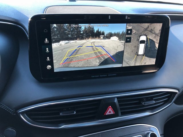 Used 2023 Hyundai Santa Fe SEL Premium image 4