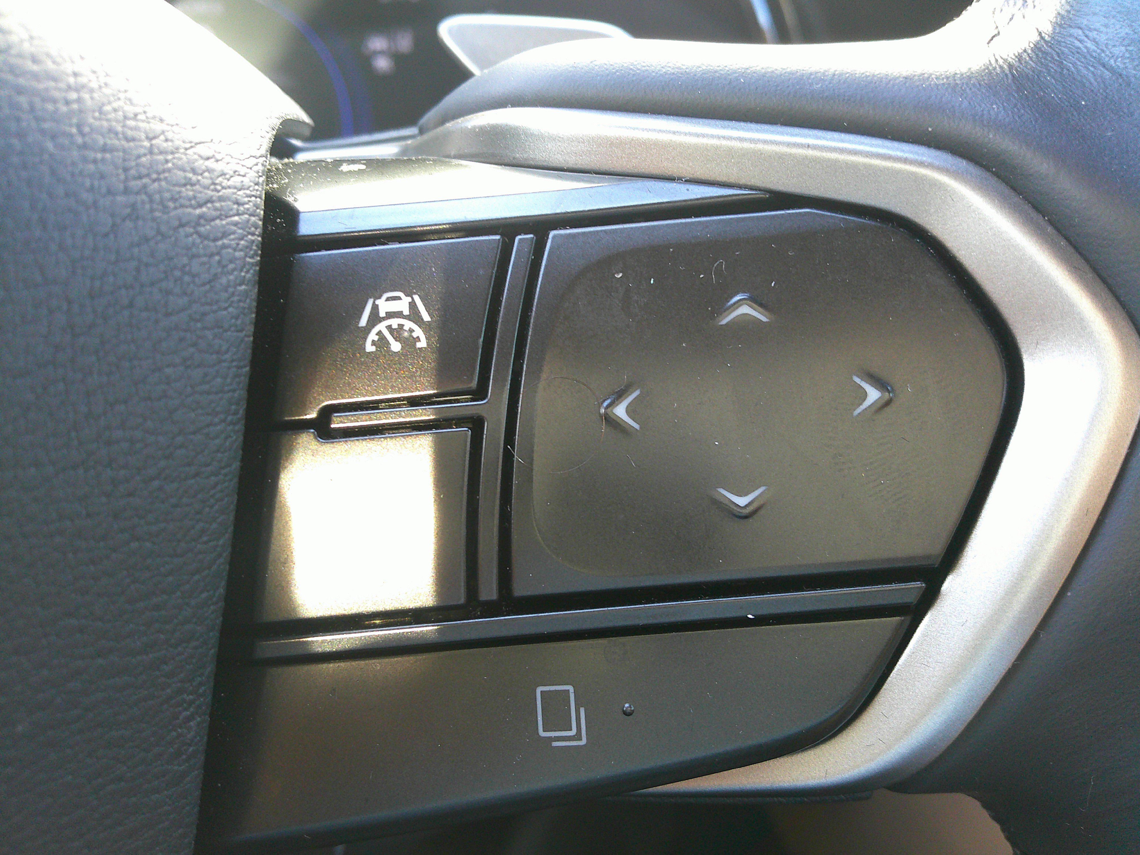 Used 2022 Lexus NX 350h AWD image 19