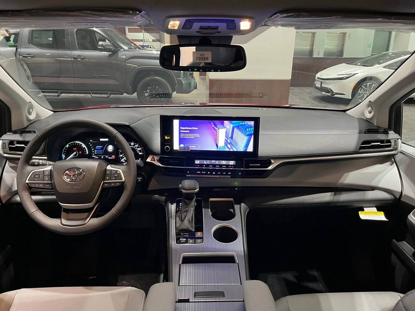 New 2026 Toyota Sienna XLE FWD image 35