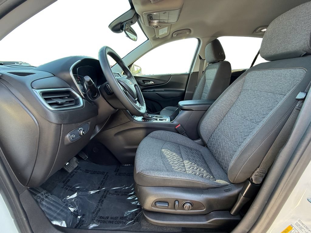 Used 2024 Chevrolet Equinox LT w/ LPO, Cargo Package FWD image 9