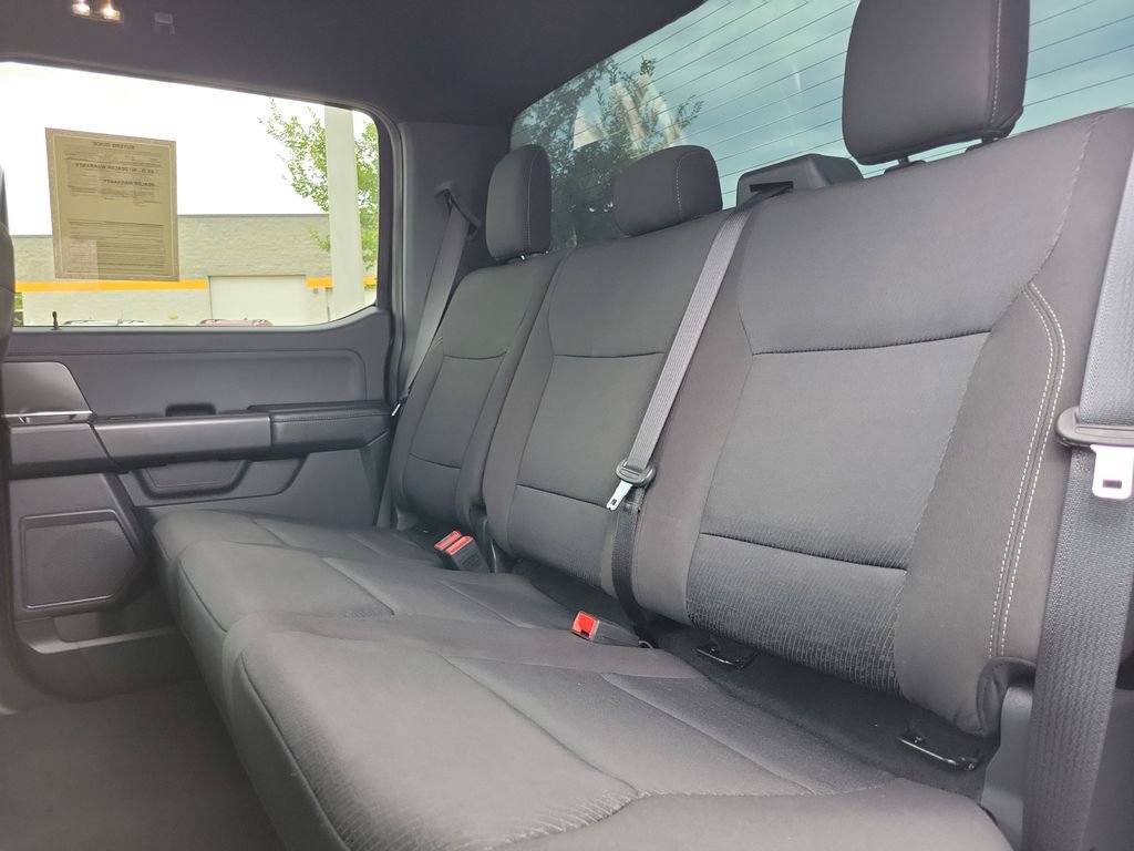 Used 2024 Ford F150 XLT w/ XLT Black Appearance Package RWD image 9