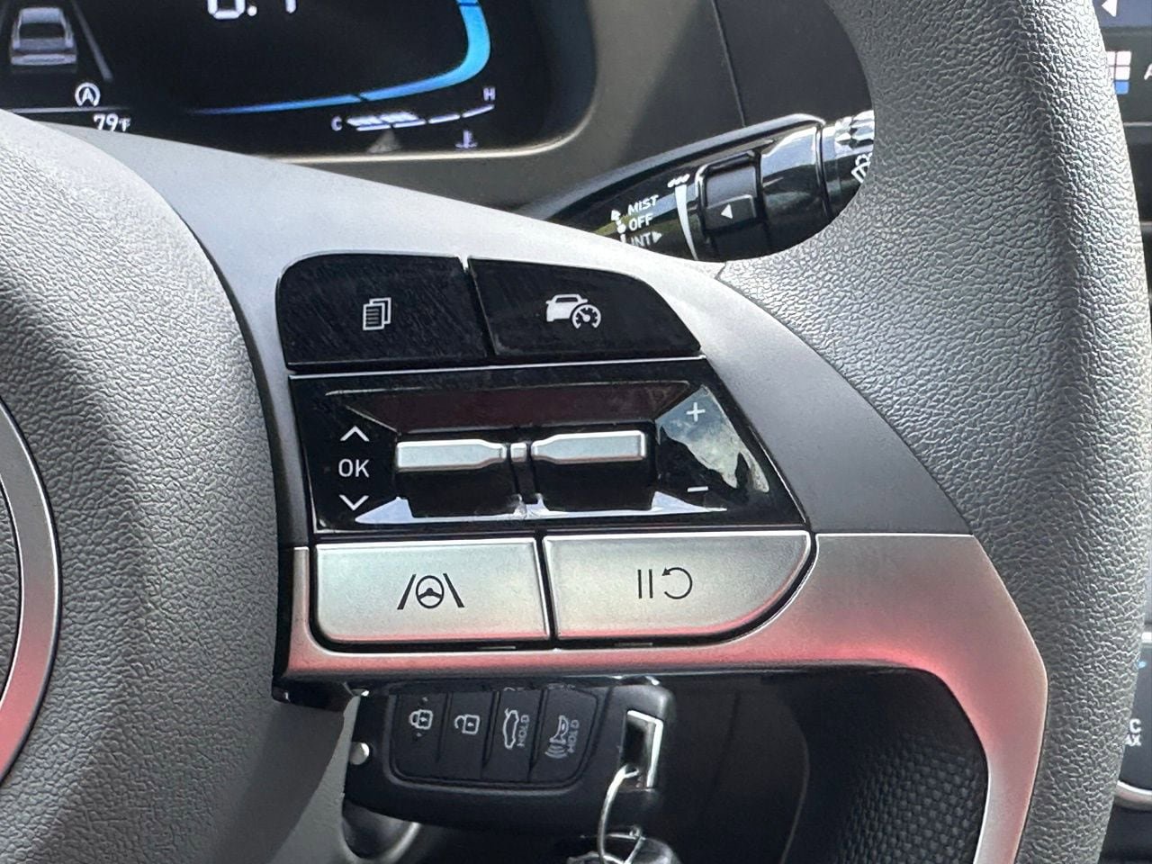 Certified 2026 Hyundai Elantra SE FWD image 29