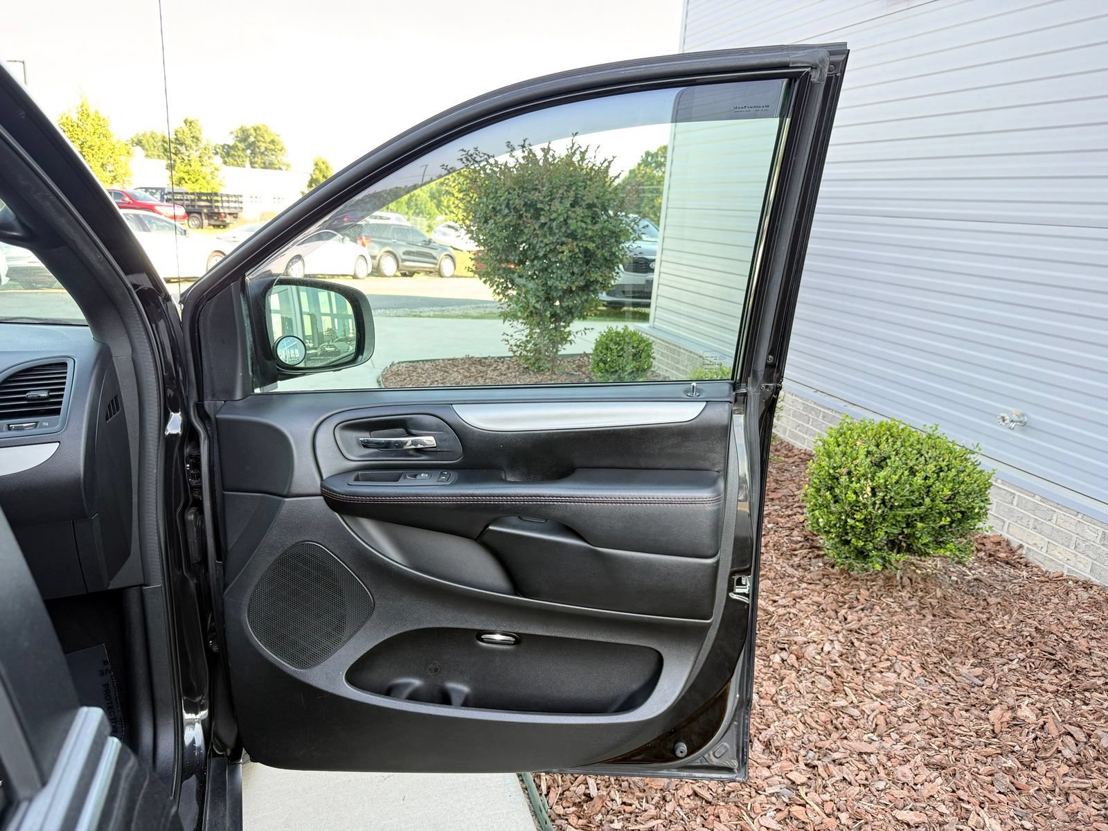 Used 2019 Dodge Grand Caravan GT FWD image 22
