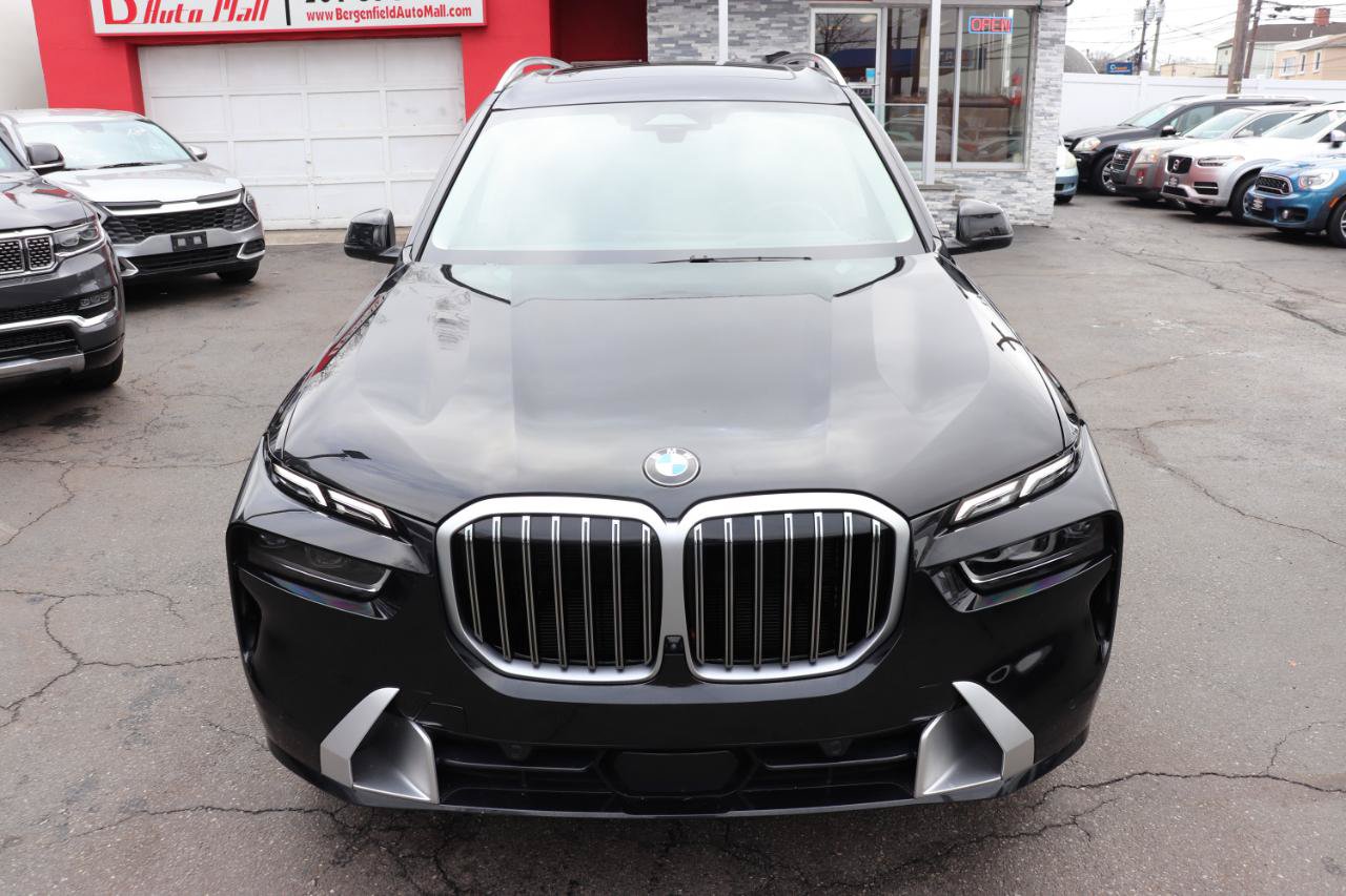 Used 2025 BMW X7 xDrive40i AWD/4WD image 9
