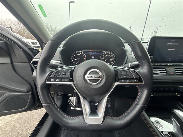 Used 2021 Nissan Altima 2.5 SR w/ SR Premium Package image 14