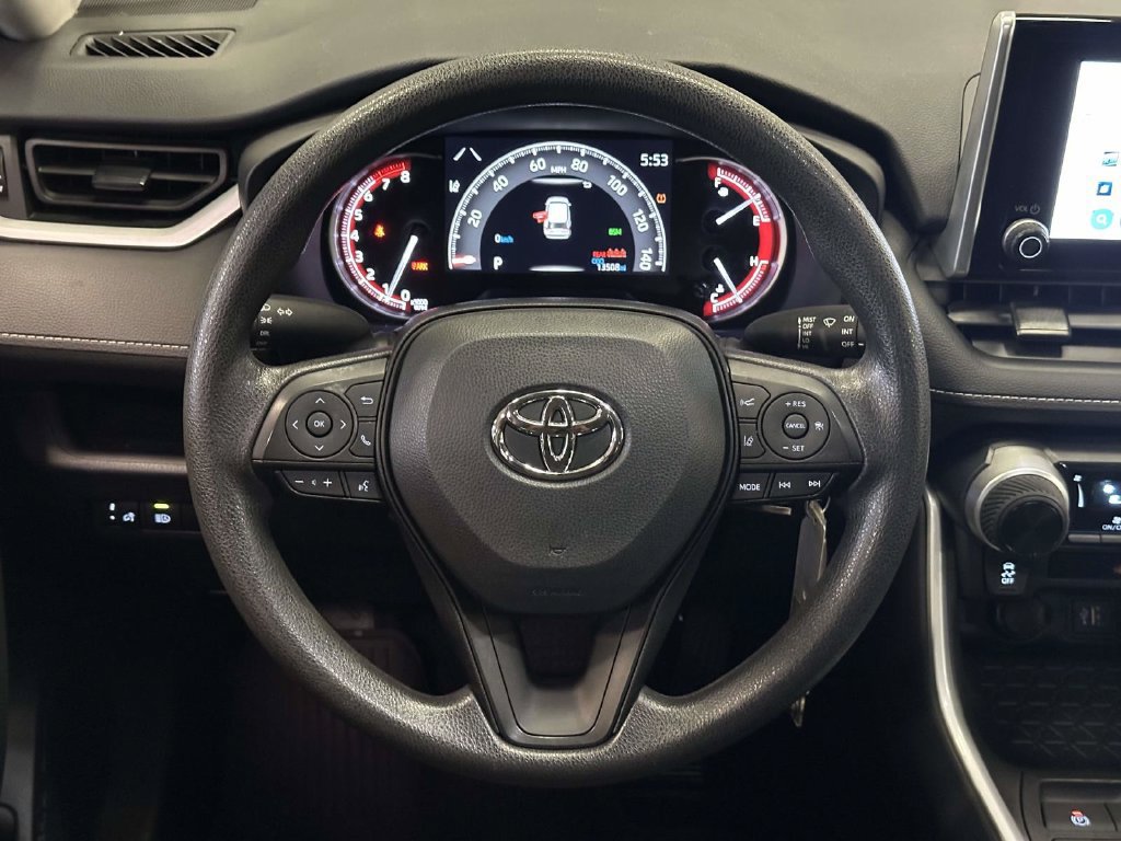 Used 2023 Toyota RAV4 LE AWD/4WD image 15