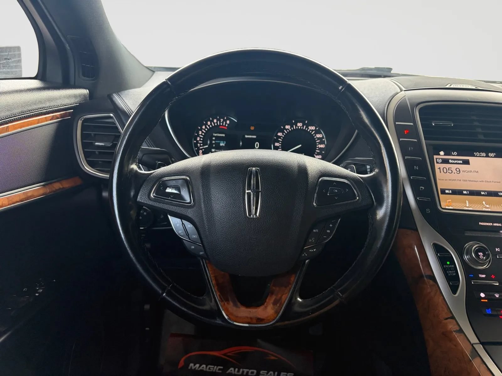 Used 2018 Lincoln MKX Reserve AWD/4WD image 29