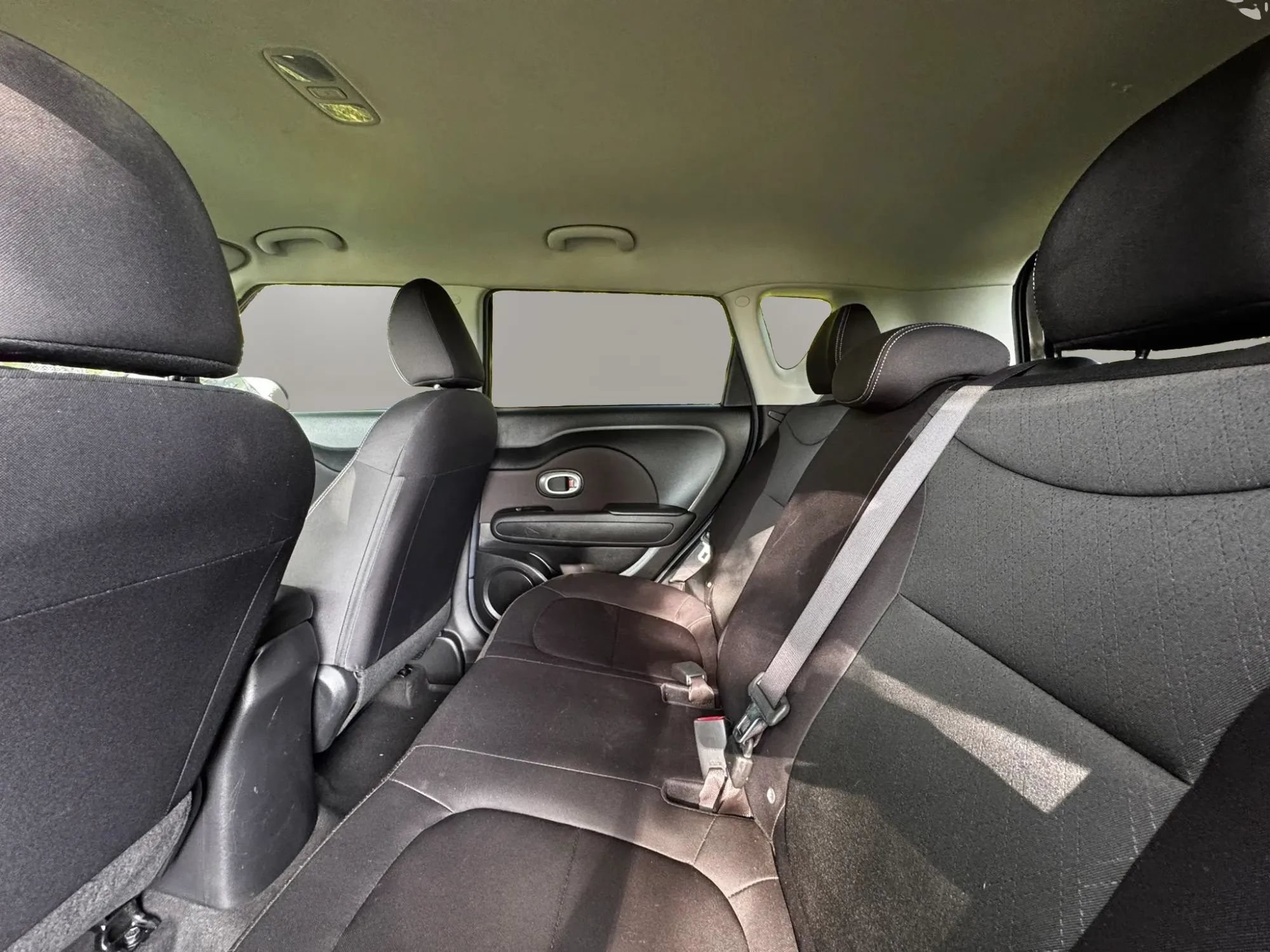 Used 2015 Kia Soul FWD image 13