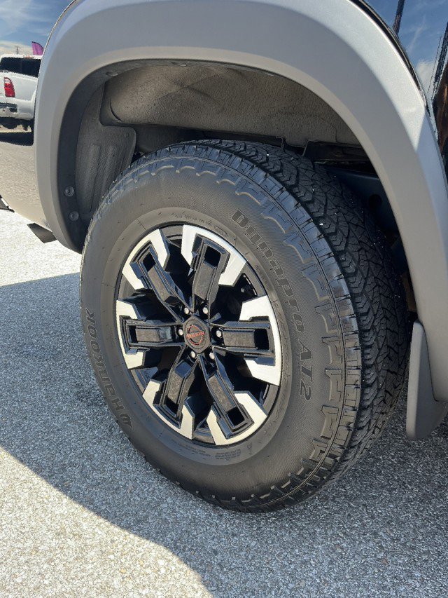 Used 2022 Nissan Frontier PRO-4X w/ Off-Road Protection Package image 20