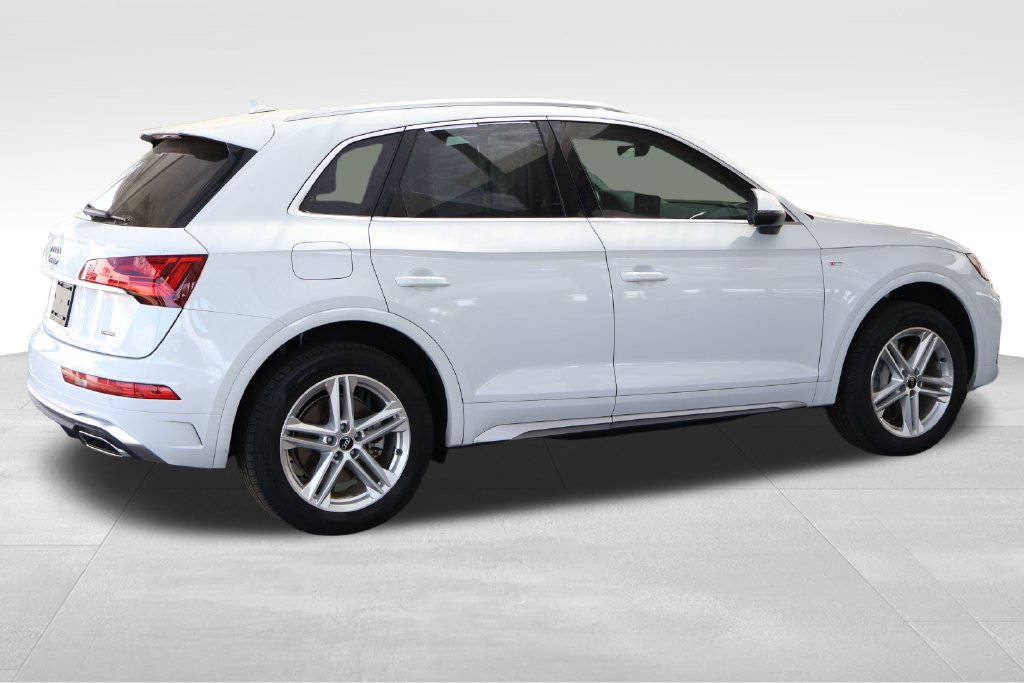 Used 2021 Audi Q5 e Premium Plus w/ Premium Plus Package AWD/4WD image 18