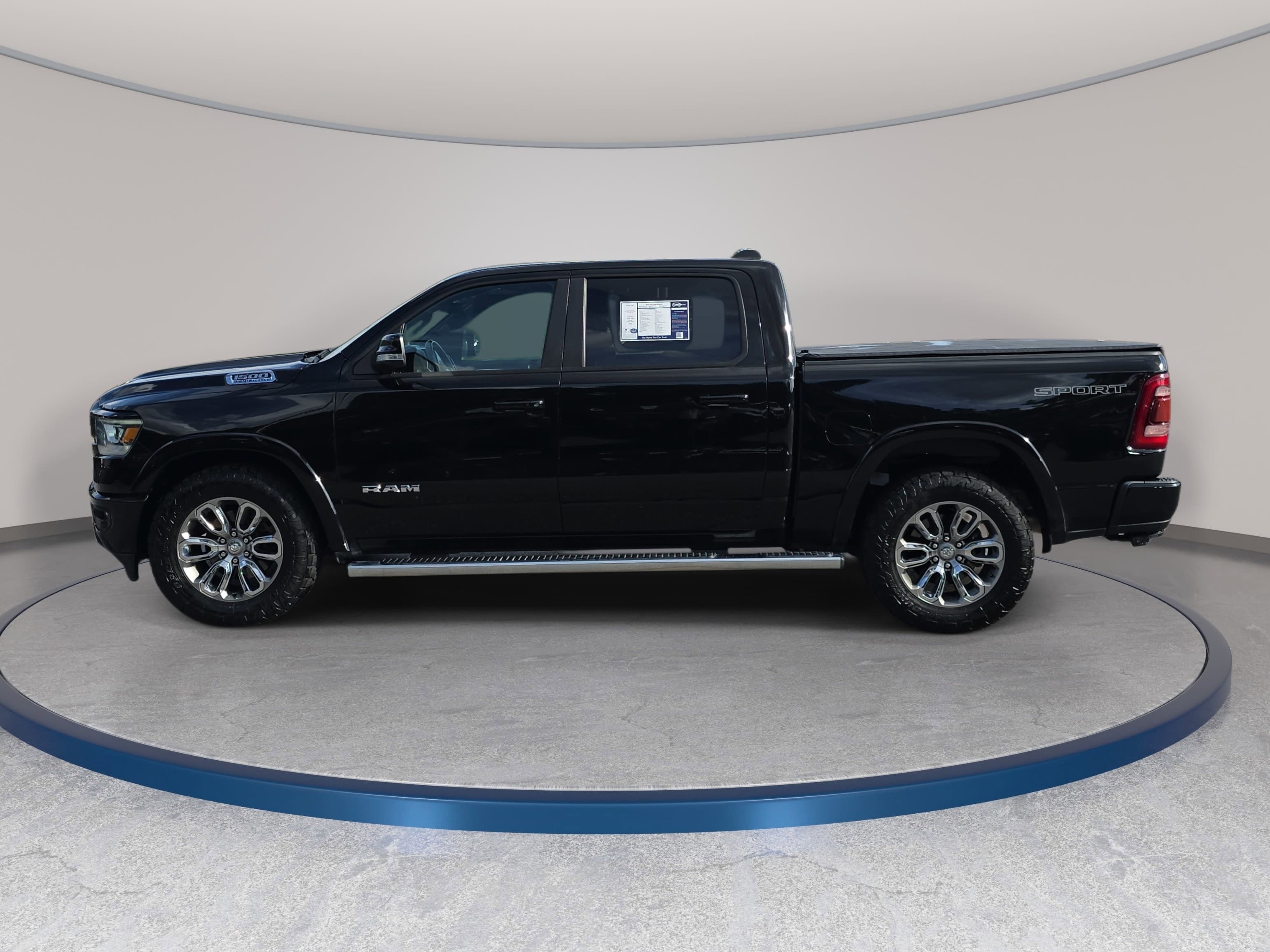 Used 2021 RAM 1500 Laramie AWD/4WD image 8