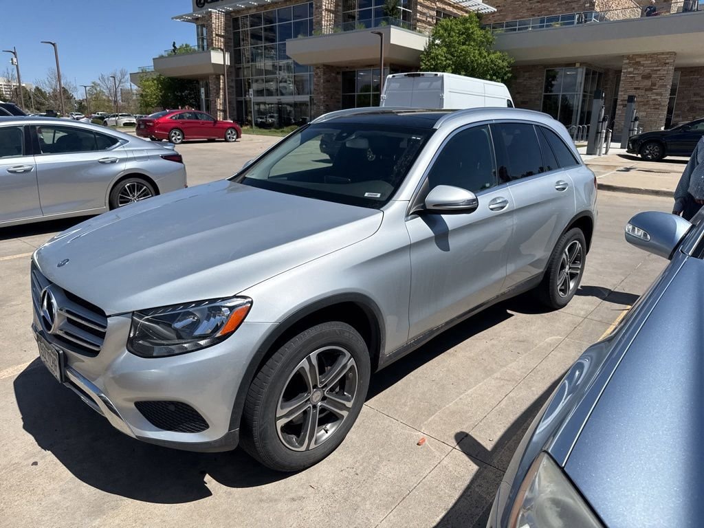 Used 2016 Mercedes-Benz GLC 300 4MATIC image 1