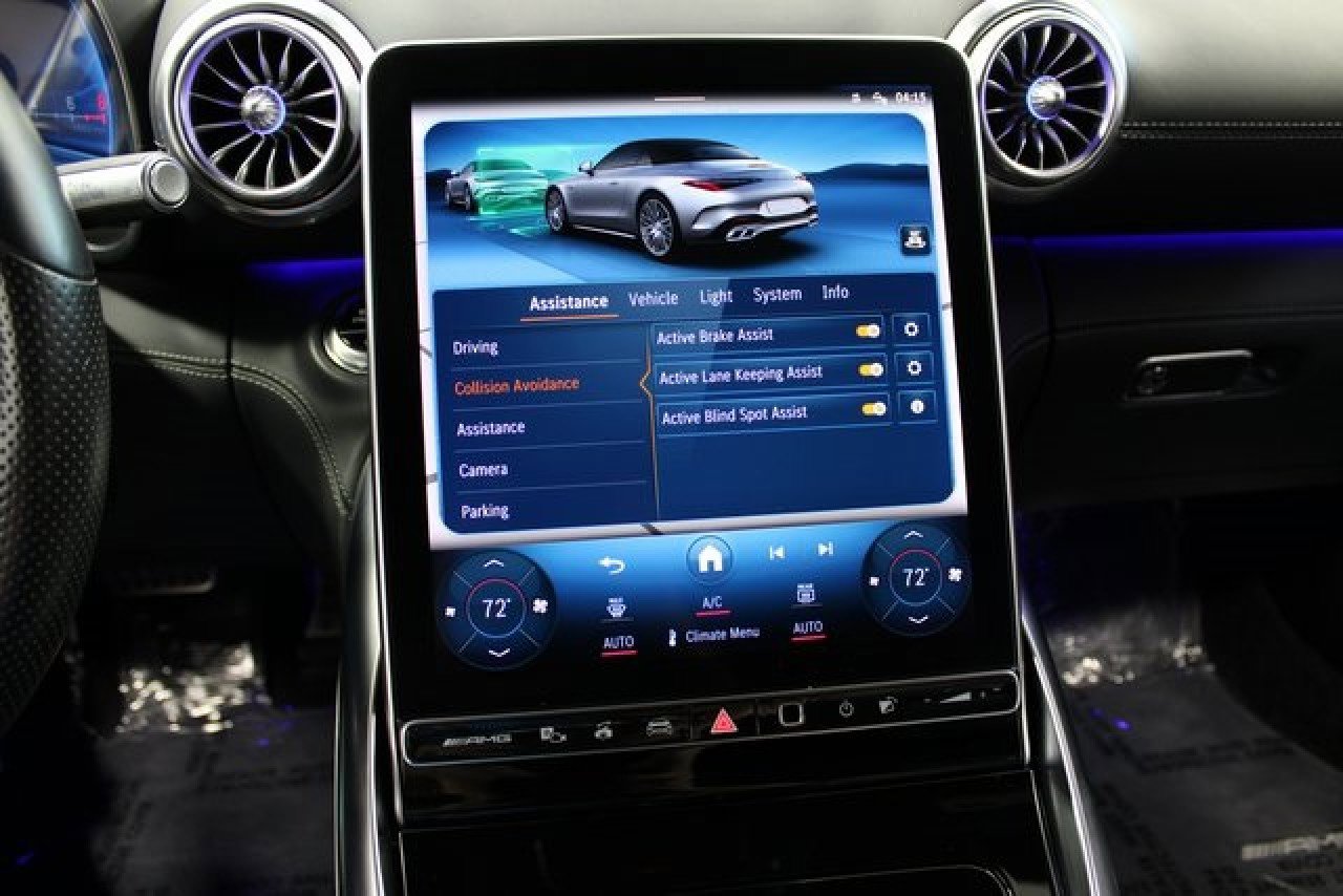 Used 2022 Mercedes-Benz SL 55 AMG 4MATIC image 26