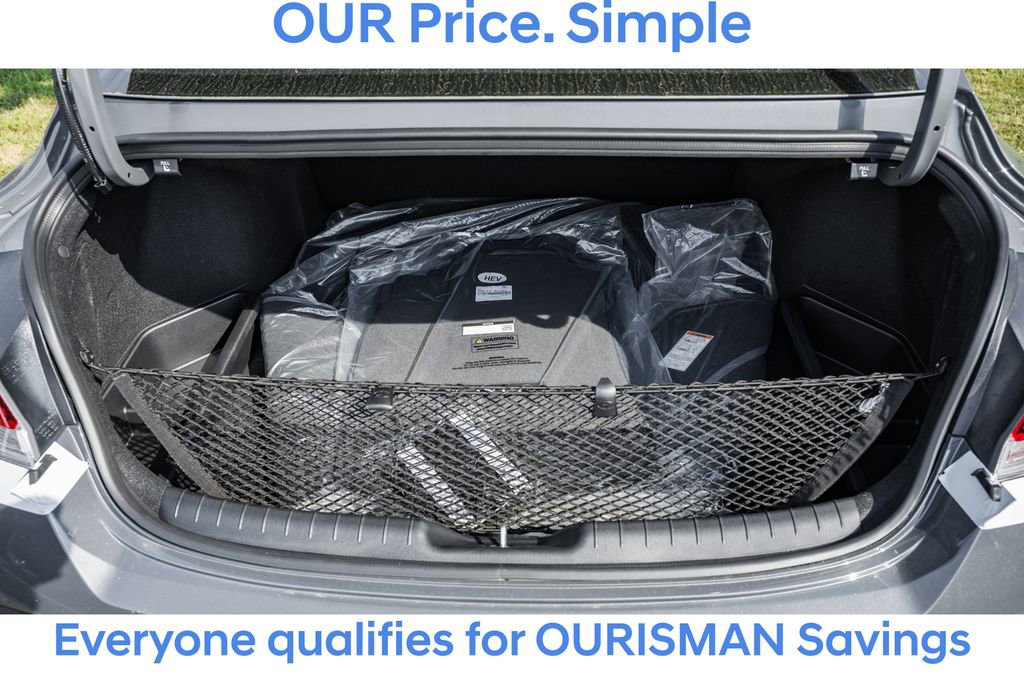 New 2025 Hyundai Elantra SEL image 8