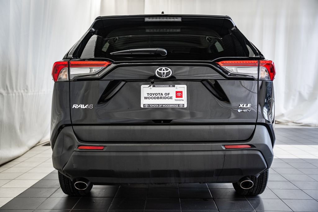 Used 2025 Toyota RAV4 XLE image 5