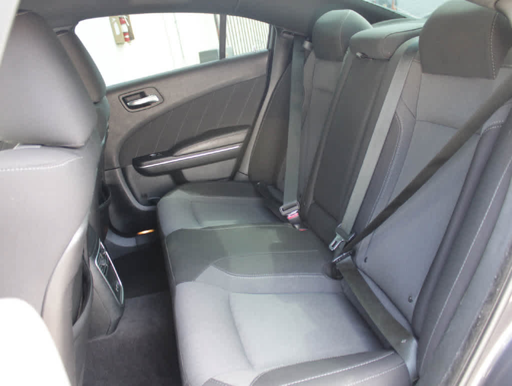 Used 2018 Dodge Charger SXT Plus RWD image 18
