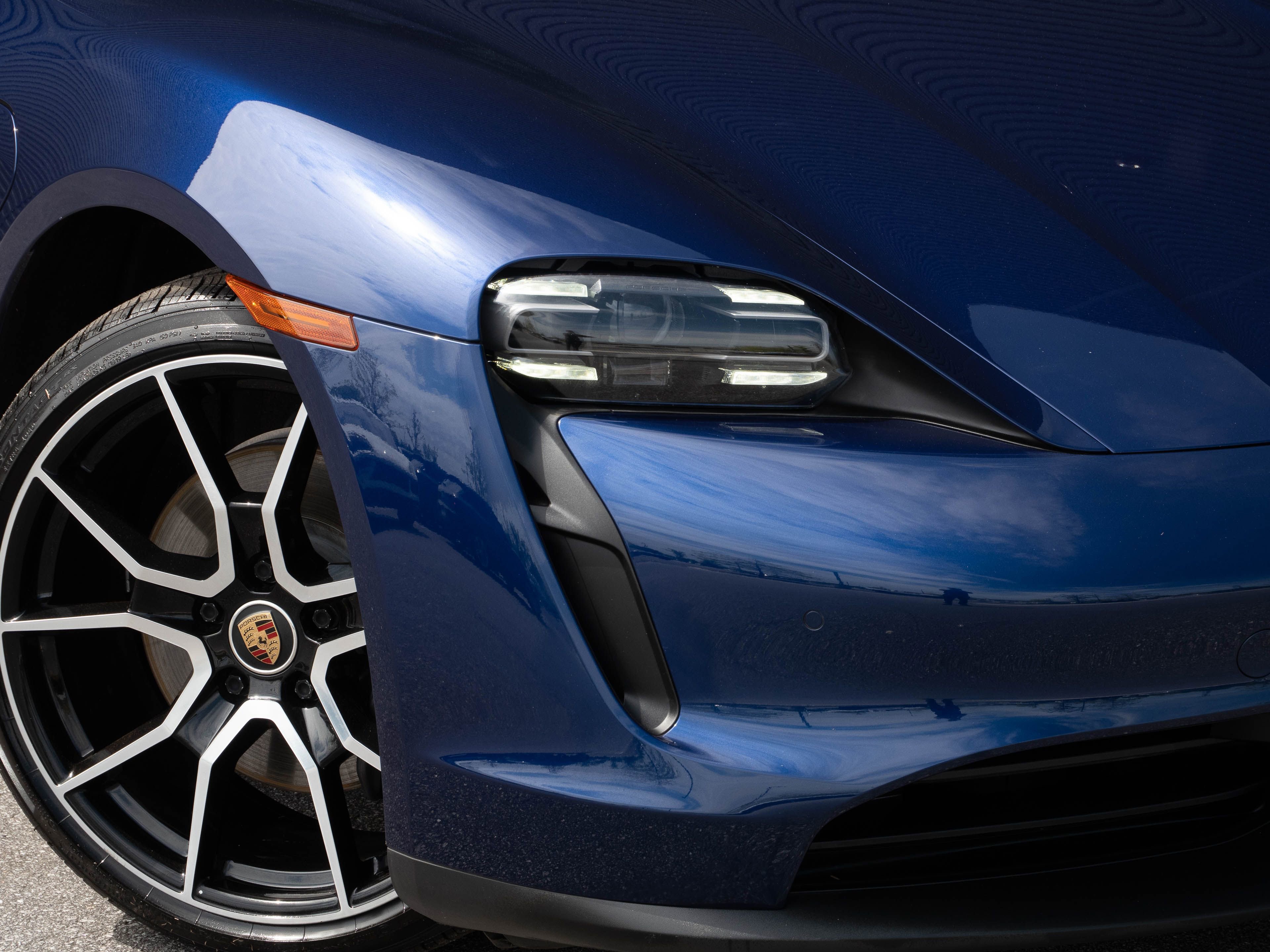 Certified 2023 Porsche Taycan RWD image 37