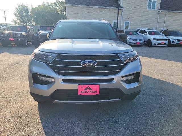 Used 2020 Ford Explorer XLT w/ Equipment Group 202A AWD/4WD image 23