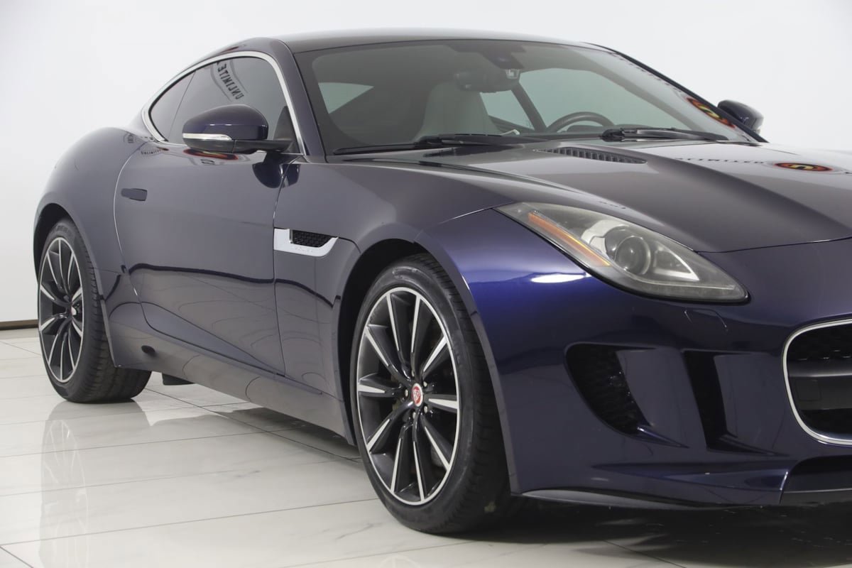 Used 2016 Jaguar F-TYPE Coupe image 46