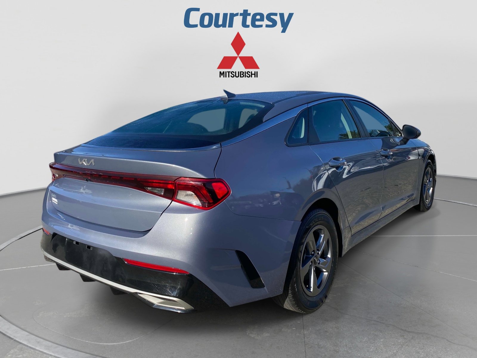 Used 2023 Kia K5 LXS FWD image 5