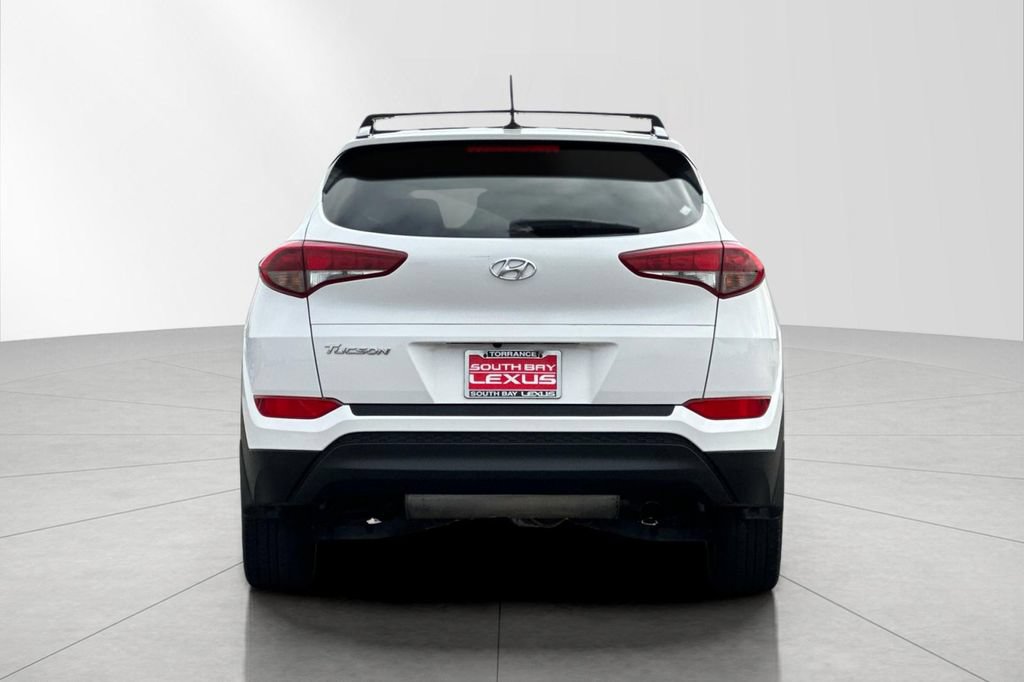 Used 2016 Hyundai Tucson SE w/ Option Group 02 FWD image 5