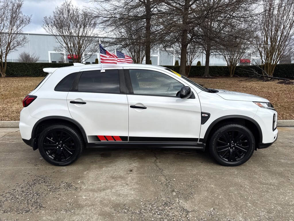 Used 2020 Mitsubishi Outlander Sport ES image 2