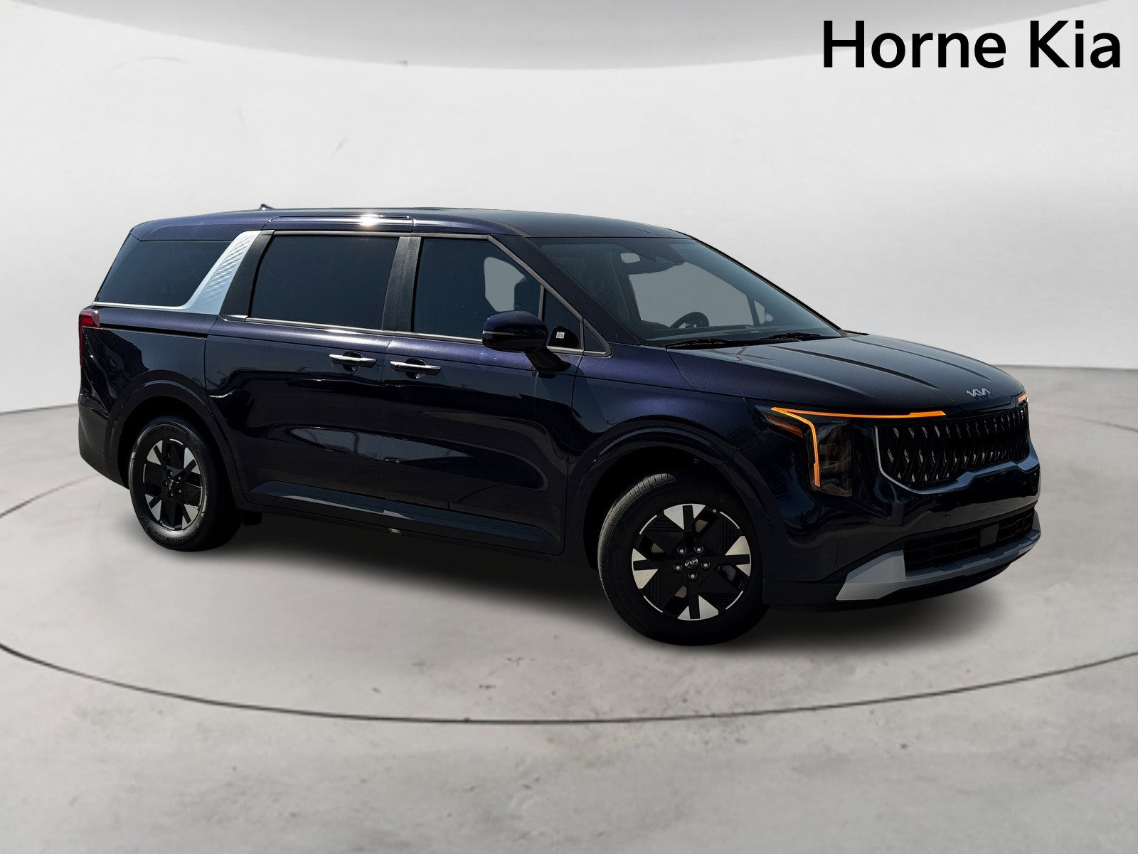 New 2026 Kia Carnival LXS image 2