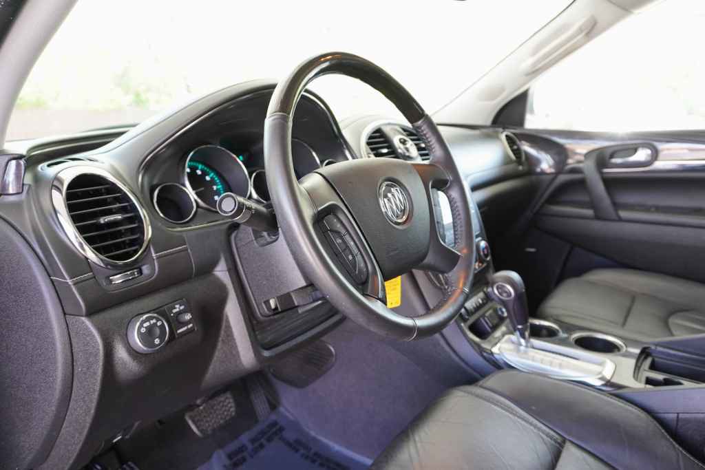 Used 2016 Buick Enclave Leather image 15