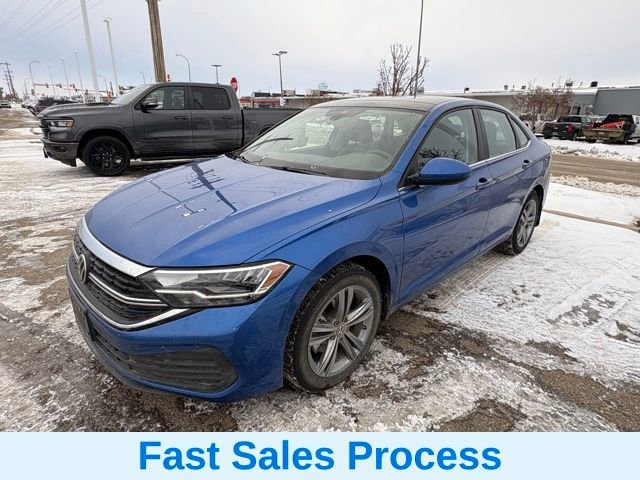 Used 2024 Volkswagen Jetta SE image 8