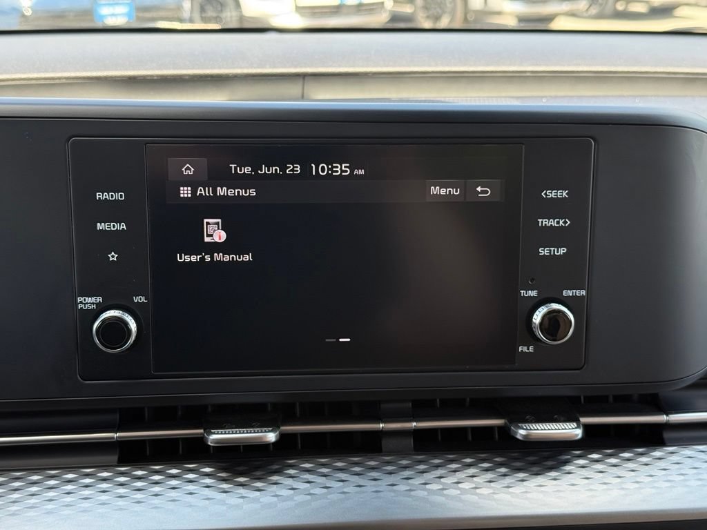 Used 2024 Kia Carnival LX FWD image 41