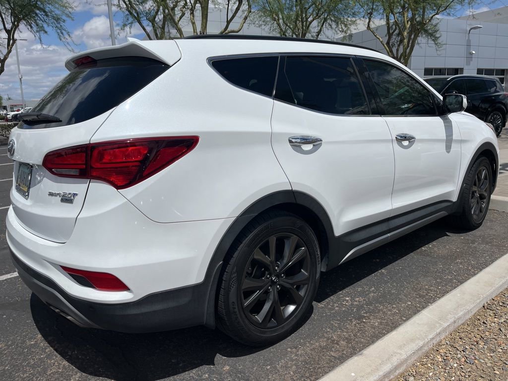 Used 2017 Hyundai Santa Fe Sport FWD image 4