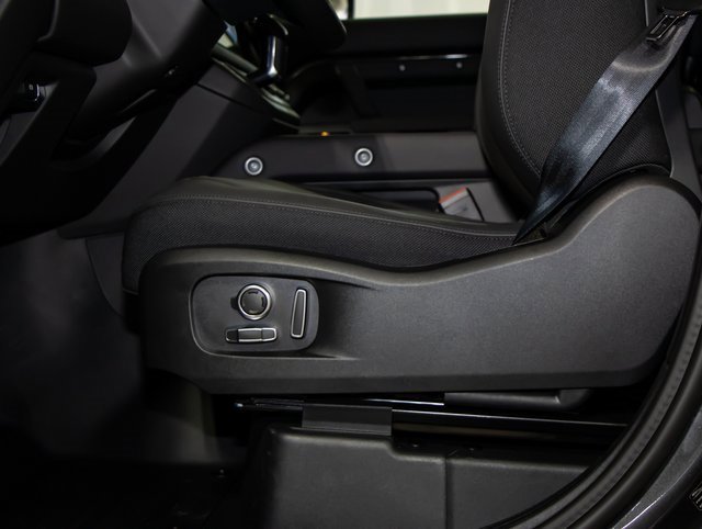 New 2025 Land Rover Defender 130 X image 15